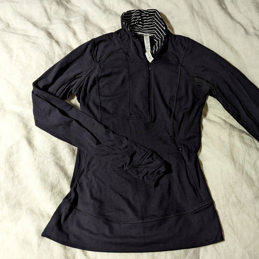 Lululemon 1/3 zip black pullover long sleeve size 6